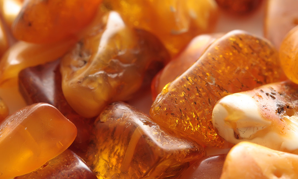 Rare Amber Essential Oil, Pinus Succinifera, 100% Pure and natural.