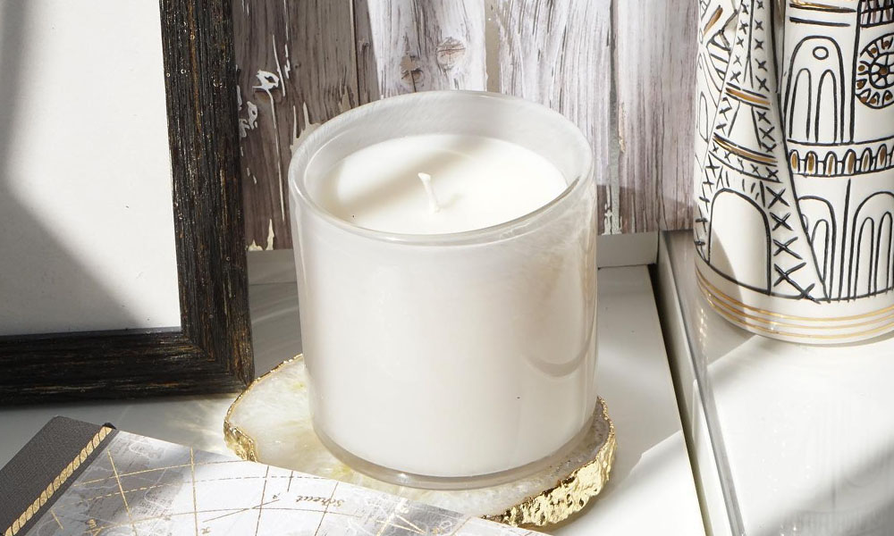 Romantic Candles: The 7 Best Candle Fragrances to Set the Mood - LAFCO ...